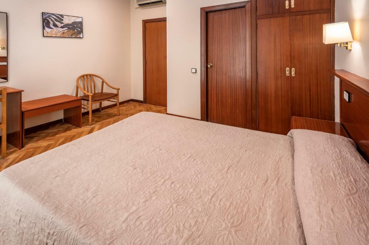 Hotel Niza Salou Exterior photo