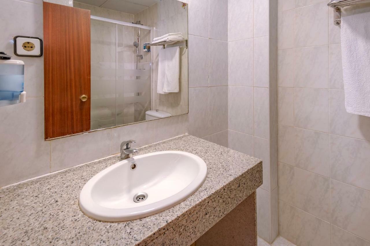 Hotel Niza Salou Exterior photo
